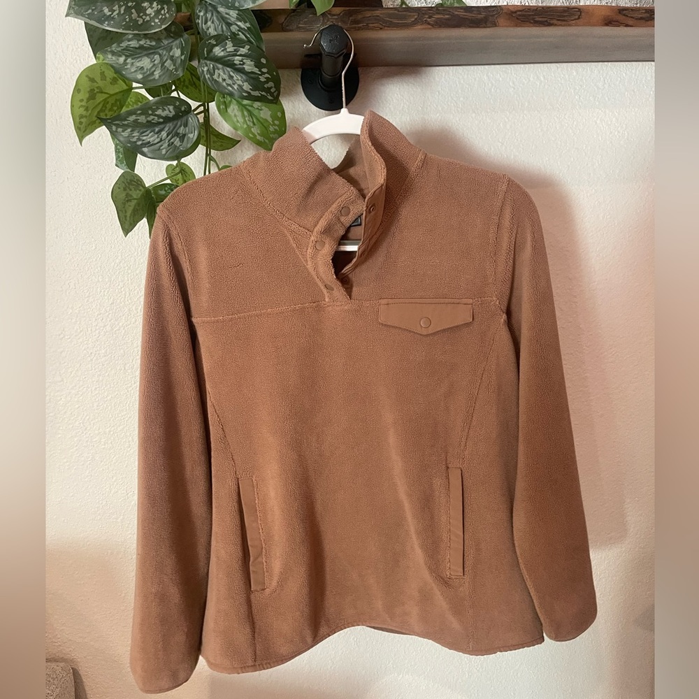 Caramel pullover